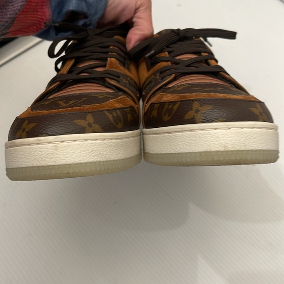 LOUIS VUITTON LEATHER SUEDE LOW SNEAKERS MENS UK SIZE 9 US SIZE 10.5 - Picture 9 of 16
